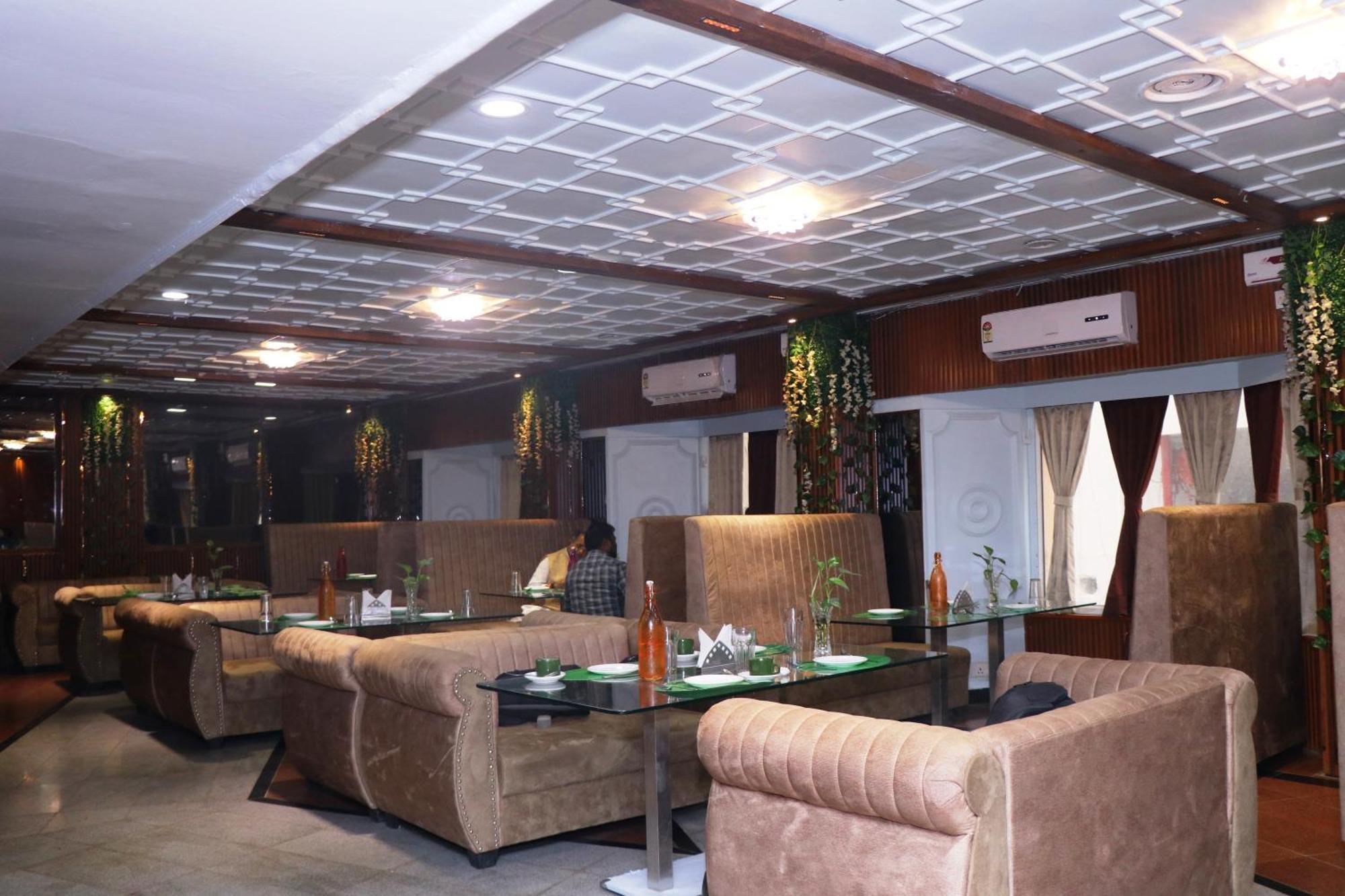 Hotel Samrat International Patna  Ngoại thất bức ảnh