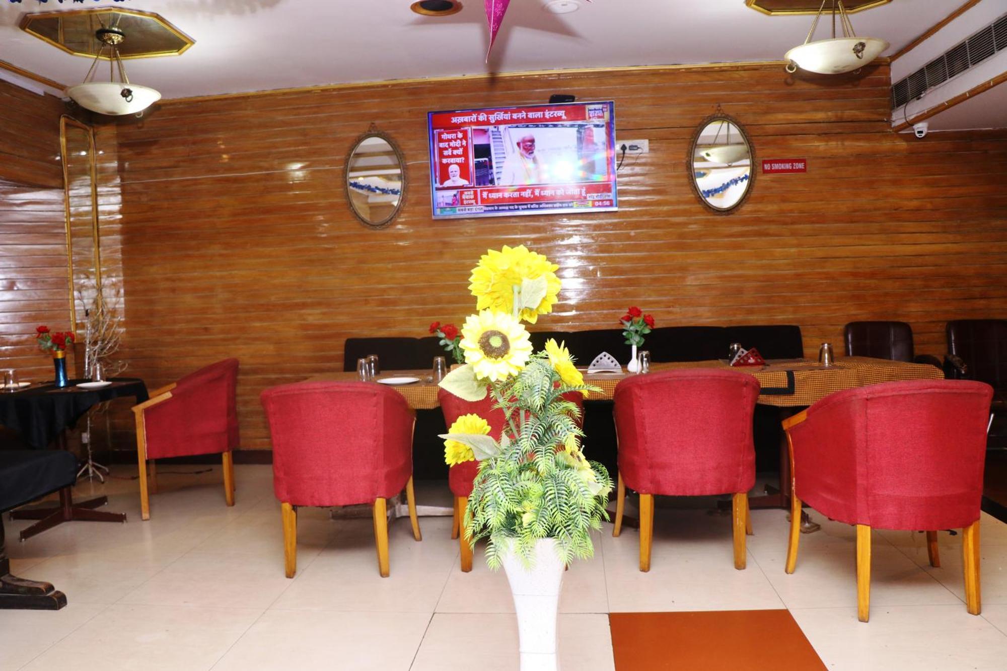 Hotel Samrat International Patna  Ngoại thất bức ảnh