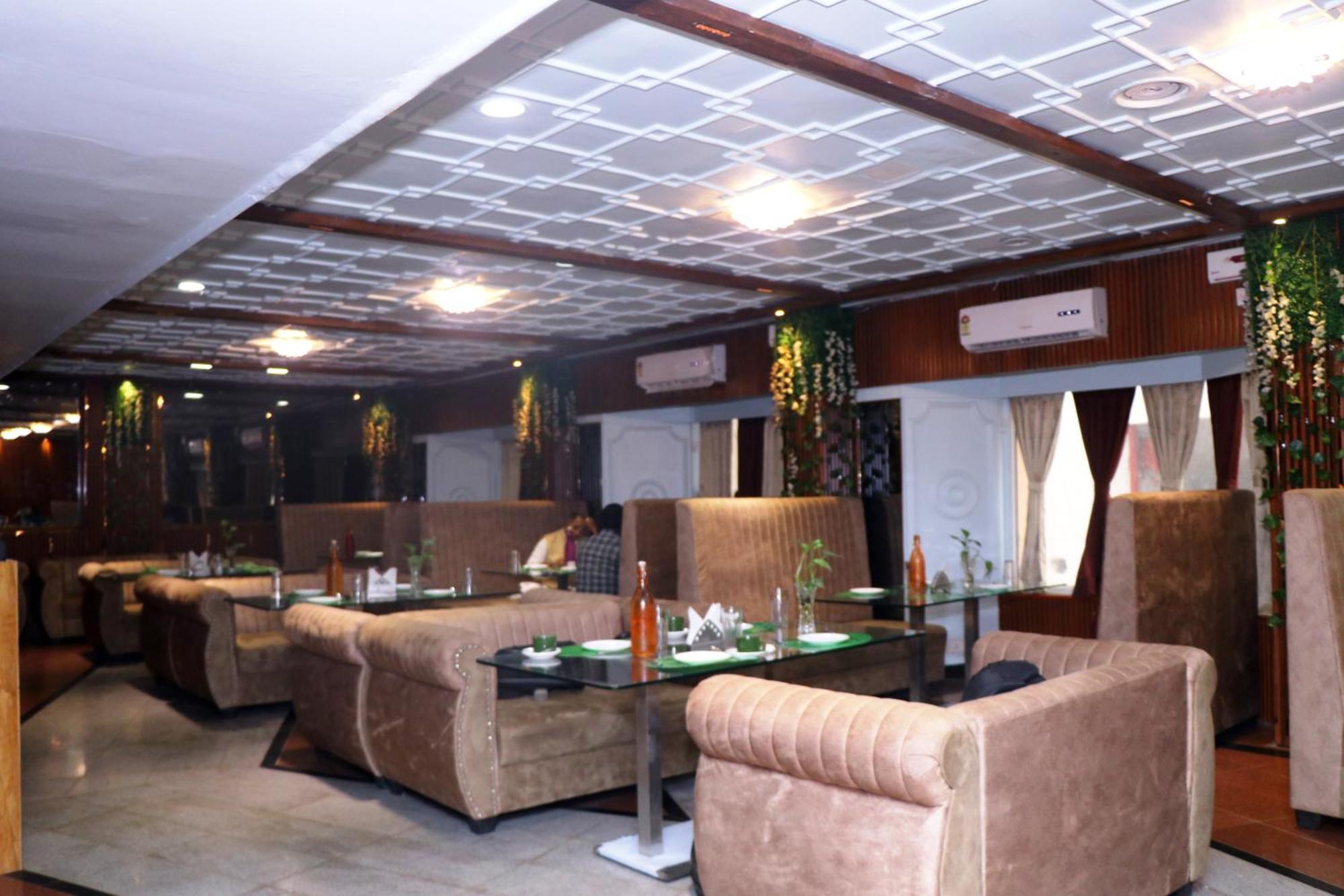 Hotel Samrat International Patna  Ngoại thất bức ảnh